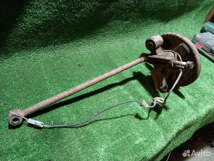 Ступица передняя левая Toyota Corolla AE110