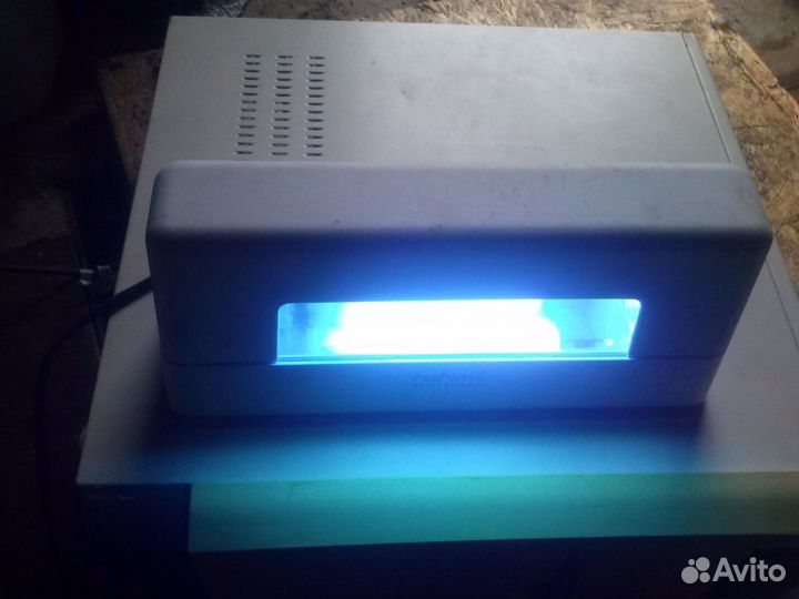 Лампа для сушки ногтей