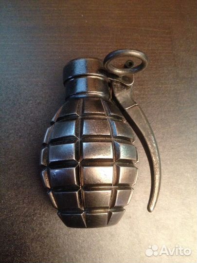 Зажигалка граната Ф-1, F C B