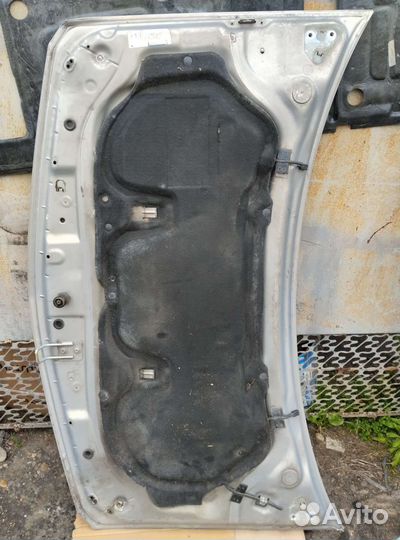 Капот рено меган-2