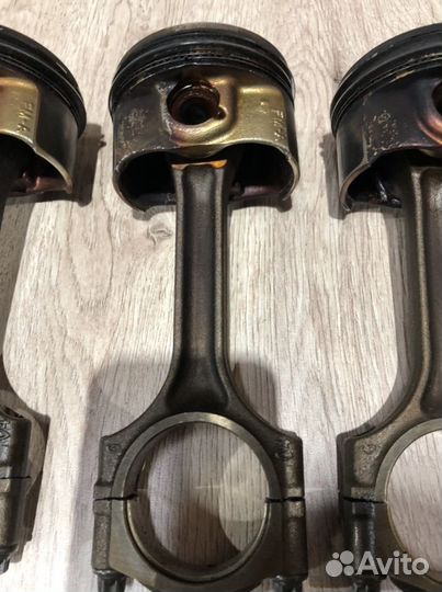 Поршень с шатуном Астра j 1,4 турбо