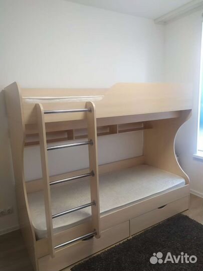 Двухъярусная кровать бу с матрасами