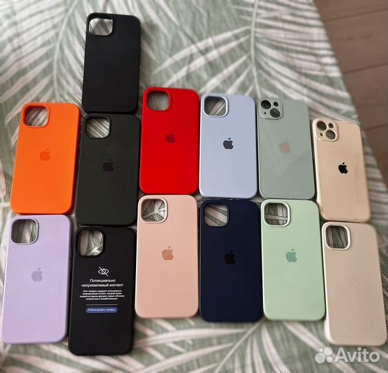 Чехол на iPhone 13
