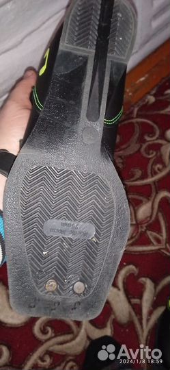 Ботинки лыжные