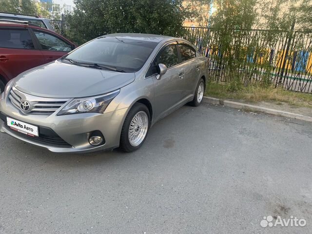 Toyota Avensis 1.8 MT, 2012, 105 000 км с пробегом, цена 1500000 руб.