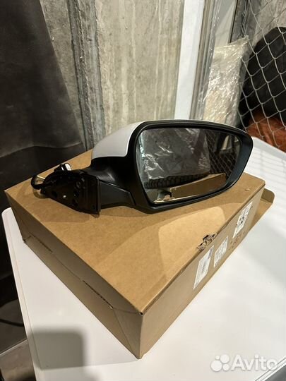 Зеркало заднего вида правое