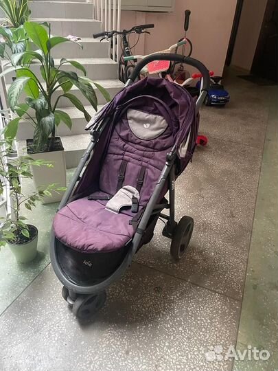 Прогулочная коляска joie