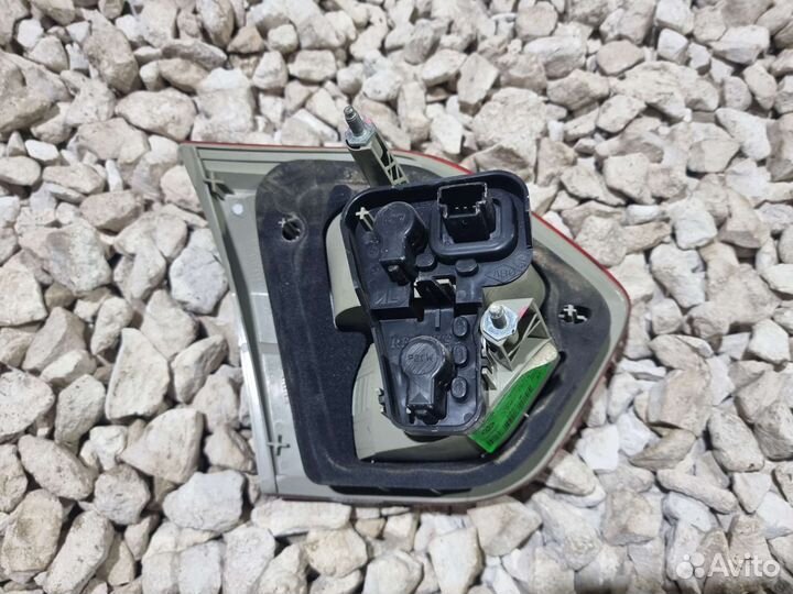 Фонарь правый Флюенс Fluence