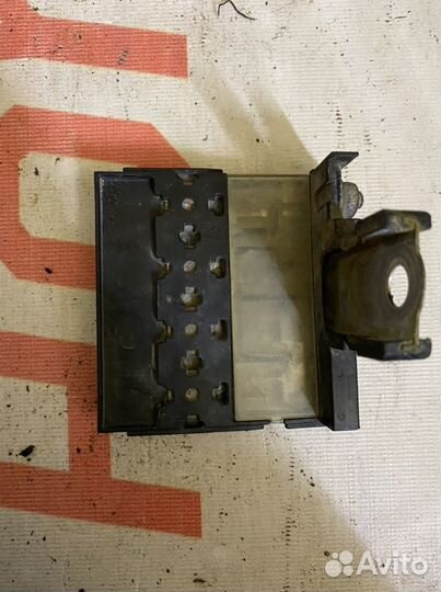 Блок предохранителей Mitsubishi lancer 10