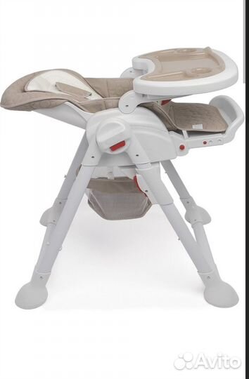 Стульчик для кормления с маятником