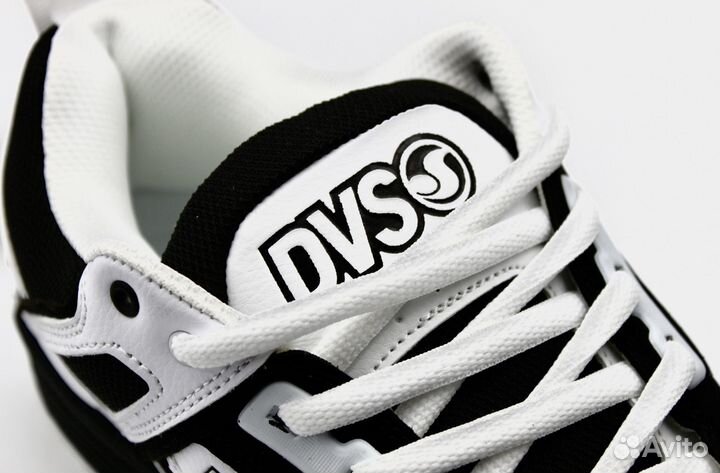 Кроссовки DVS
