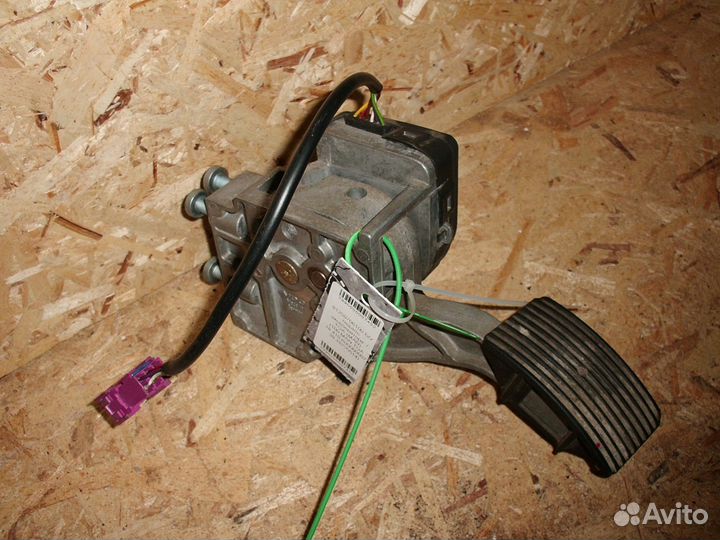 Педаль газа MAN 81259706100