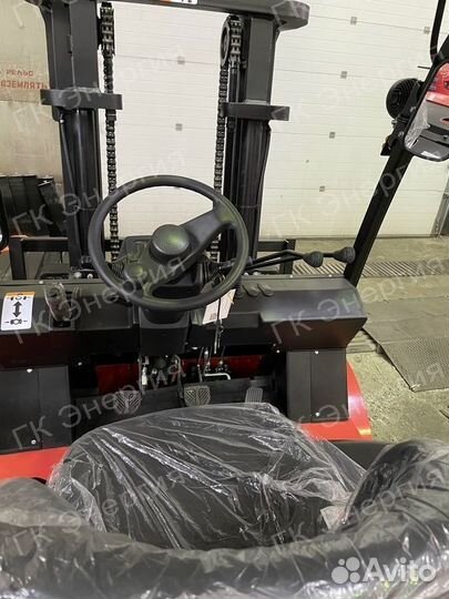 Вилочный погрузчик EP Equipment CPCD50, 2023