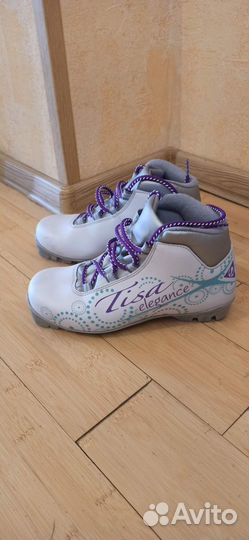 Лыжные ботинки