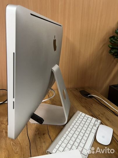Apple iMac 21.5 2011