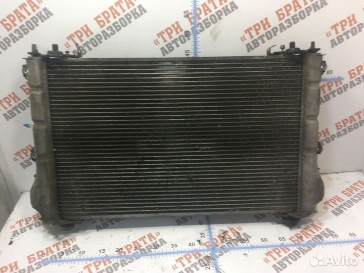 Тойота Рав 4 Радиатор интеркулера