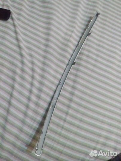 Молдинг переднего бампера Audi A8 D2 4e0807244a