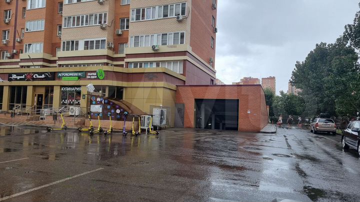 Машиноместо, 14 м²
