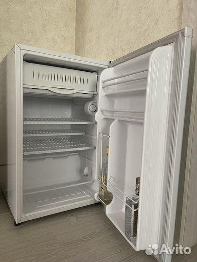 Холодильник Samsung / Самсунг маленький