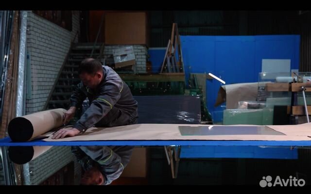 Стеклянная дверь по индивидуальным размерам