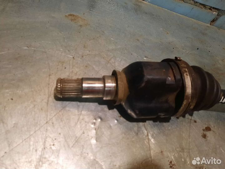 Шруз передний левый Toyota corolla e150