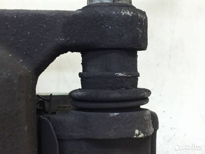 Б/У Б/У Суппорт передний левый 58180M6A00