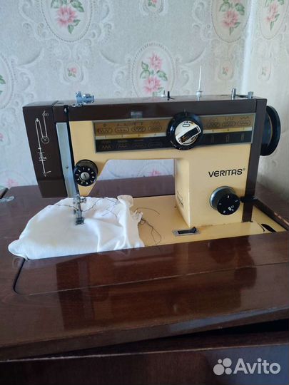 Швейная машина немецкая Veritas 8014 43