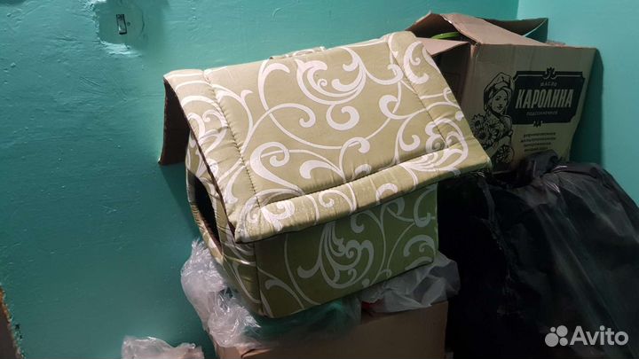 Домик для кошек,мелкой собаки