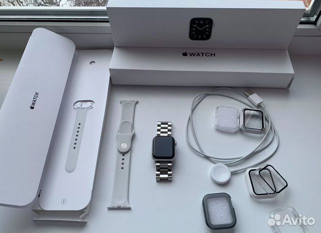 Apple watch SE Полный комплект (акб 100)
