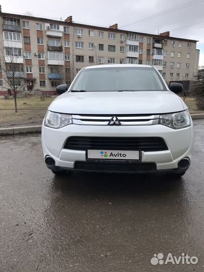 Mitsubishi Outlander 2.0 CVT, 2014, 137 000 км