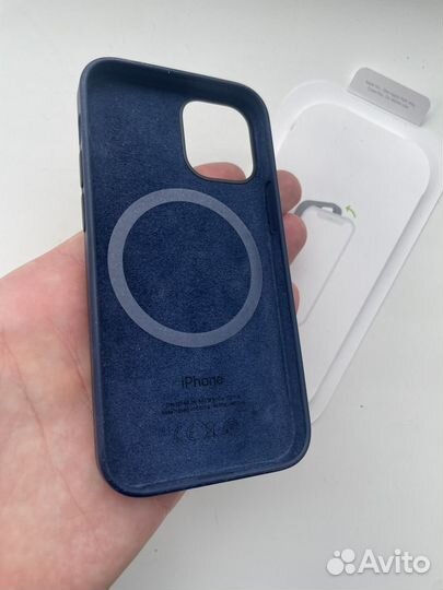 Оригинальный чехол на iPhone 12 mini