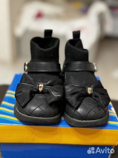 Ботинки демисезонные 23 размер