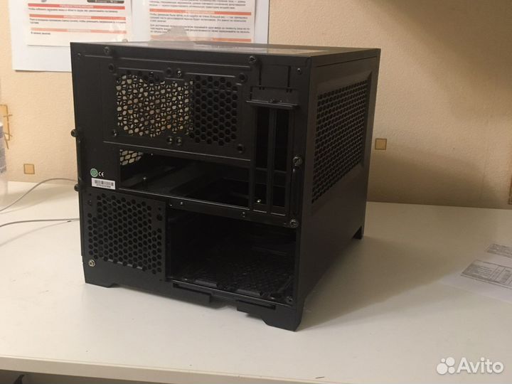 Корпус mini atx corsair