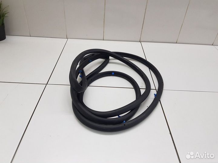 Уплотнитель двери задний правый (Haval Jolion)