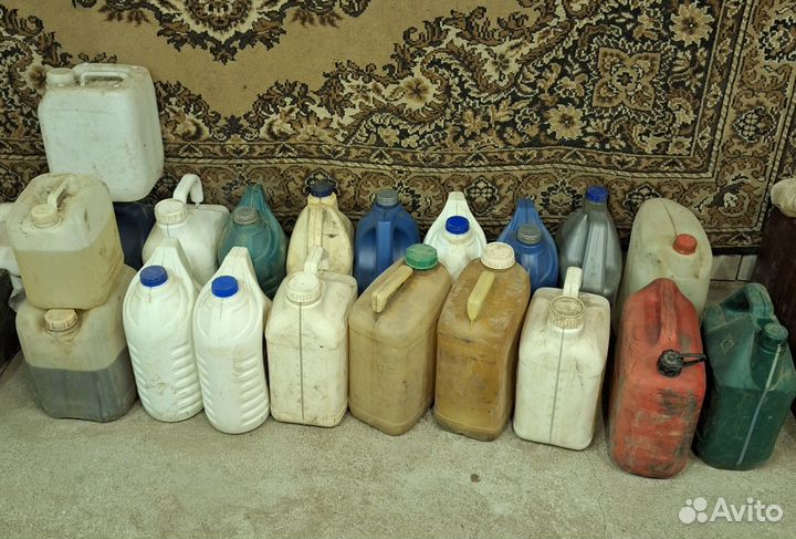 Канистра пластиковая 10 литров