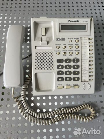 Системный телефон Panasonic KX-T7730