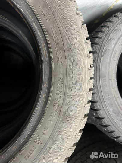 Gislaved Nord Frost 200 205/60 R16 26J