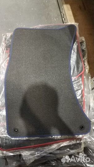 Ковры Audi Q5 с синей оплеткой 8R0071181BLU