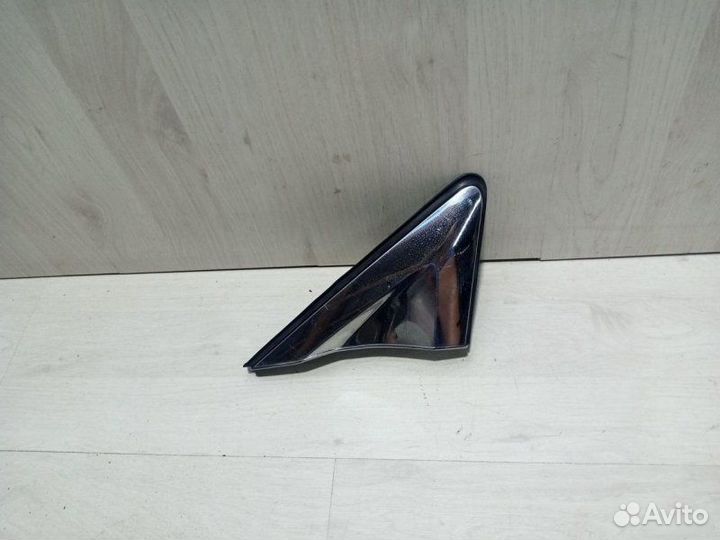 Молдинг уголок крыла задний левый Lexus Es 7