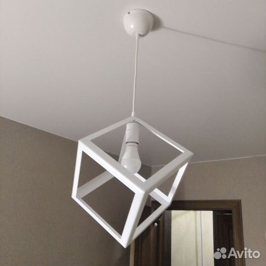 Люстра потолочная белая