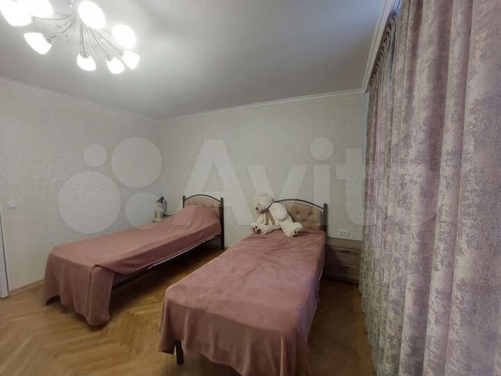 2-к. квартира, 56 м², 5/5 эт.