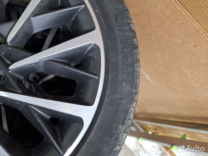 Pirelli Cinturato P7 235/45 R18