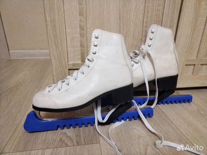 Коньки фигурные