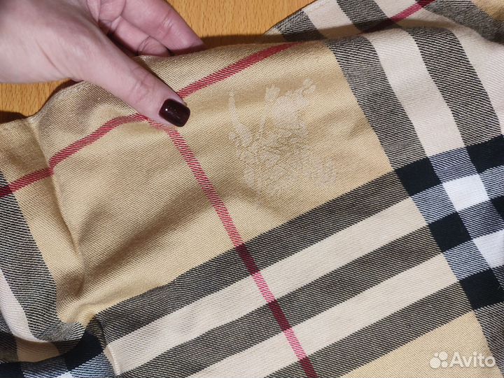 Палантин Burberry женский