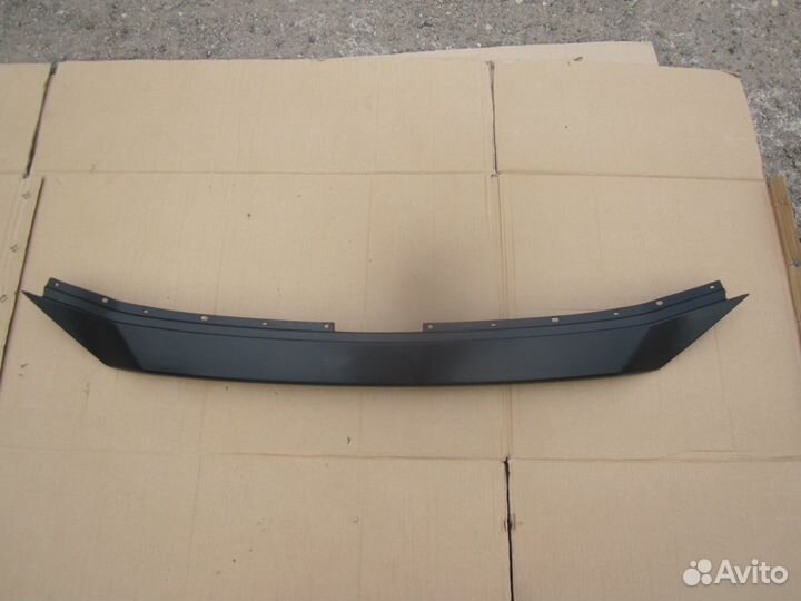 Накладка решётки радиатора верхняя Mazda CX 5 17-2