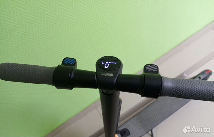 Электросамокат Ninebot KickScooter ES3