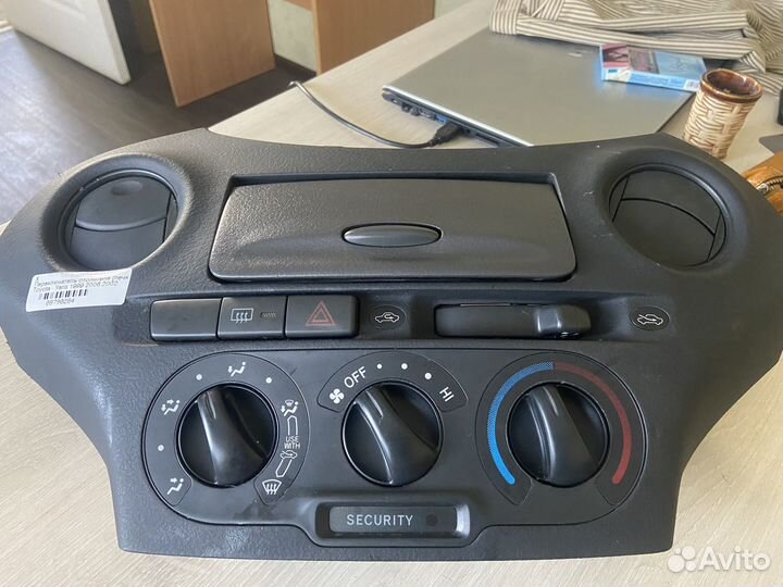 Переключатель печки Toyota Yaris