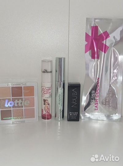Косметика для макияжа, новая
