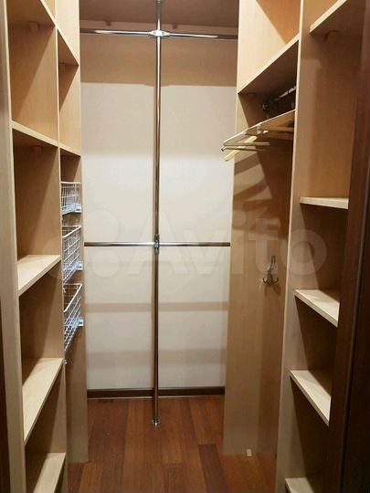 2-к. квартира, 55 м², 6/9 эт.