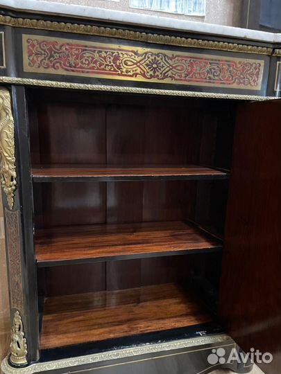 Антикварный комод